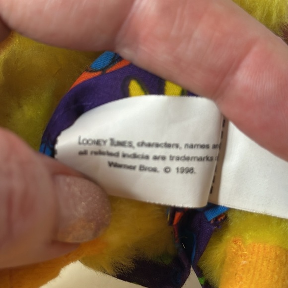 VTG Looney Tunes Tweety Bird Stuffed Animal 1998 Floral Hat Tweety Bird Plush - Picture 4 of 5